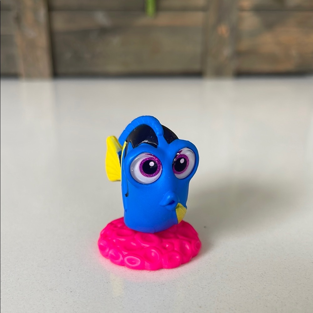 Disney Doorables remember when Dory